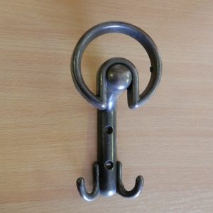 Nagy barna kétágú fogas M314/b