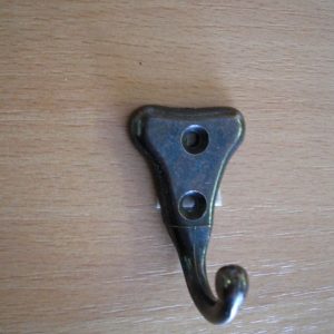 Kicsi barna egyágú fogas M332/b