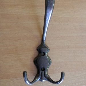 Nagy barna kétágú fogas M338/b