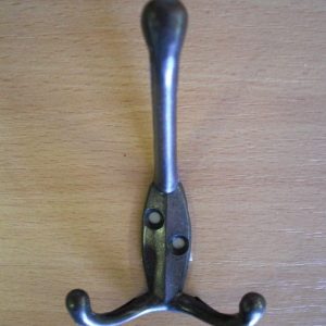 Közepes barna kétágú fogas M363/b