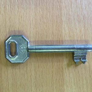 M 340 dose nyers jobbos 11-es kulcs