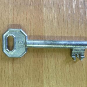 M 340 dose nyers jobbos 12-es kulcs