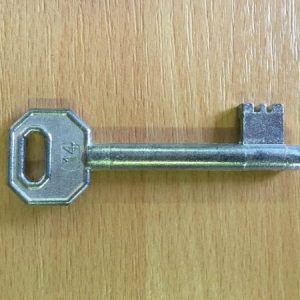 M 340 dose nyers jobbos 14-es kulcs