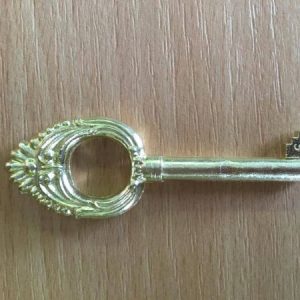 M 78 arany díszes bútorkulcs 6-os